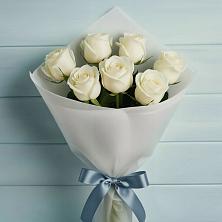Букет 7 Белых роз Эдлесс Лав в Зеленогорске