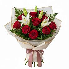 Букет цветов из:  Лилии и Розы #REPLACE_PRED# Зеленогорске