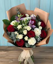 Букет цветов из:  Розы и Альстромерии в Зеленогорске