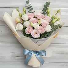 Букет цветов из:  Лизиантусы в Зеленогорске