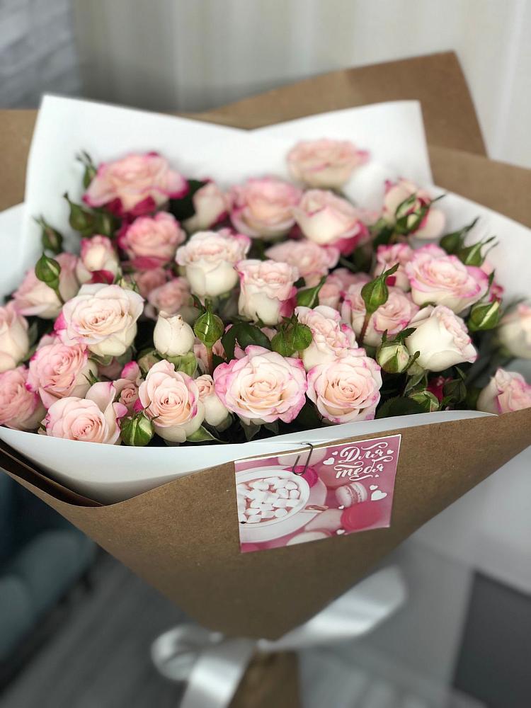 Букет цветов из: Розы в Зеленогорске