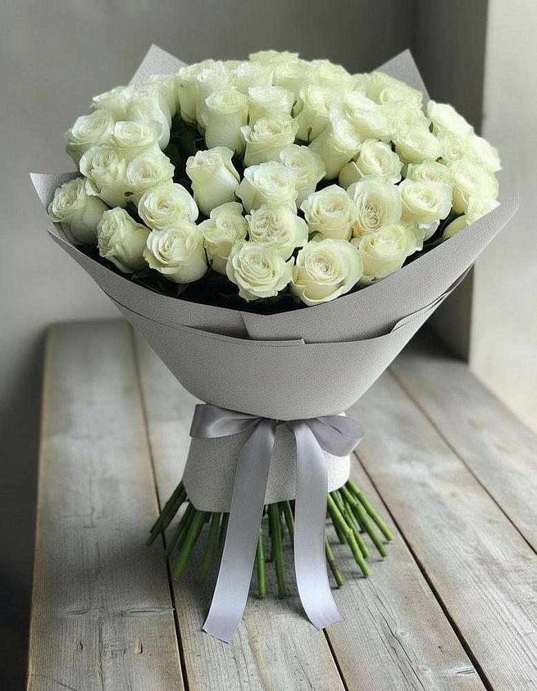 Букет 35 Белых роз в Зеленогорске