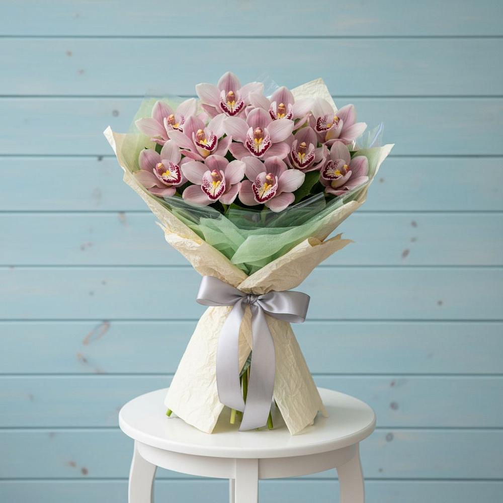 Букет цветов из: Орхидеи и Розы в Зеленогорске