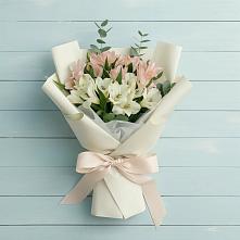 Букет цветов из:  Альстромерии в Зеленогорске