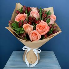 Букет цветов из:  Розы и Альстромерии в Зеленогорске
