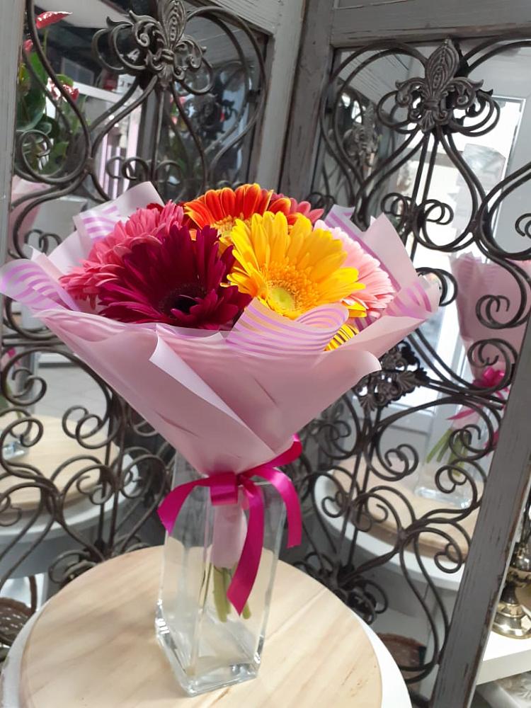 Букет цветов из: Герберы в Зеленогорске