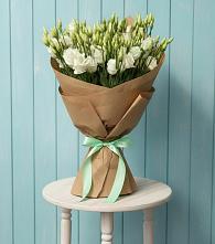 Букет цветов из:  Лизиантусы в Зеленогорске