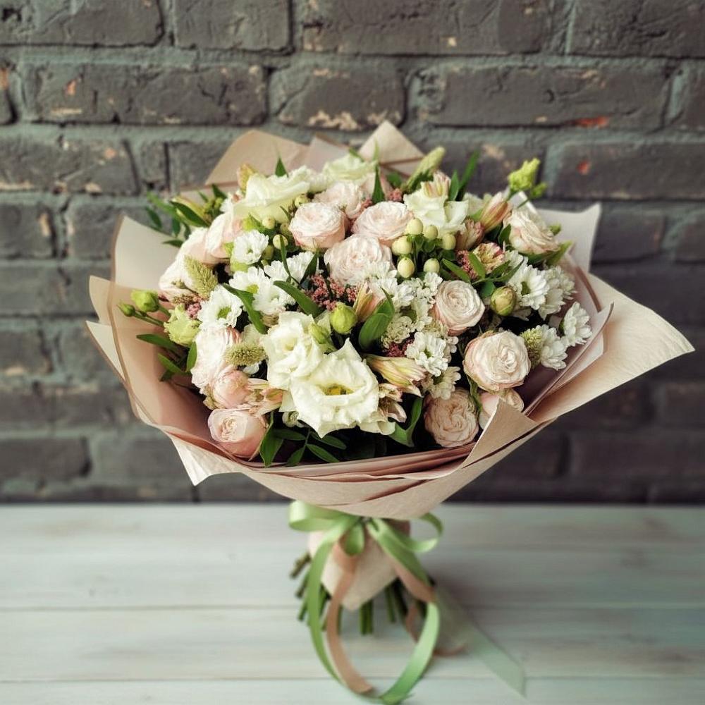 Букет цветов из: Альстромерии, Розы и Хризантемы в Зеленогорске
