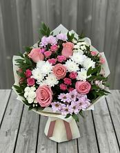 Букет цветов из:  Альстромерии, Гвоздики, Розы и Хризантемы в Зеленогорске