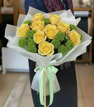 Букет цветов из:  Хризантемы и Розы в Зеленогорске