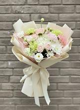 Букет цветов из:  Гвоздики, Розы, Лизиантусы и Хризантемы в Зеленогорске
