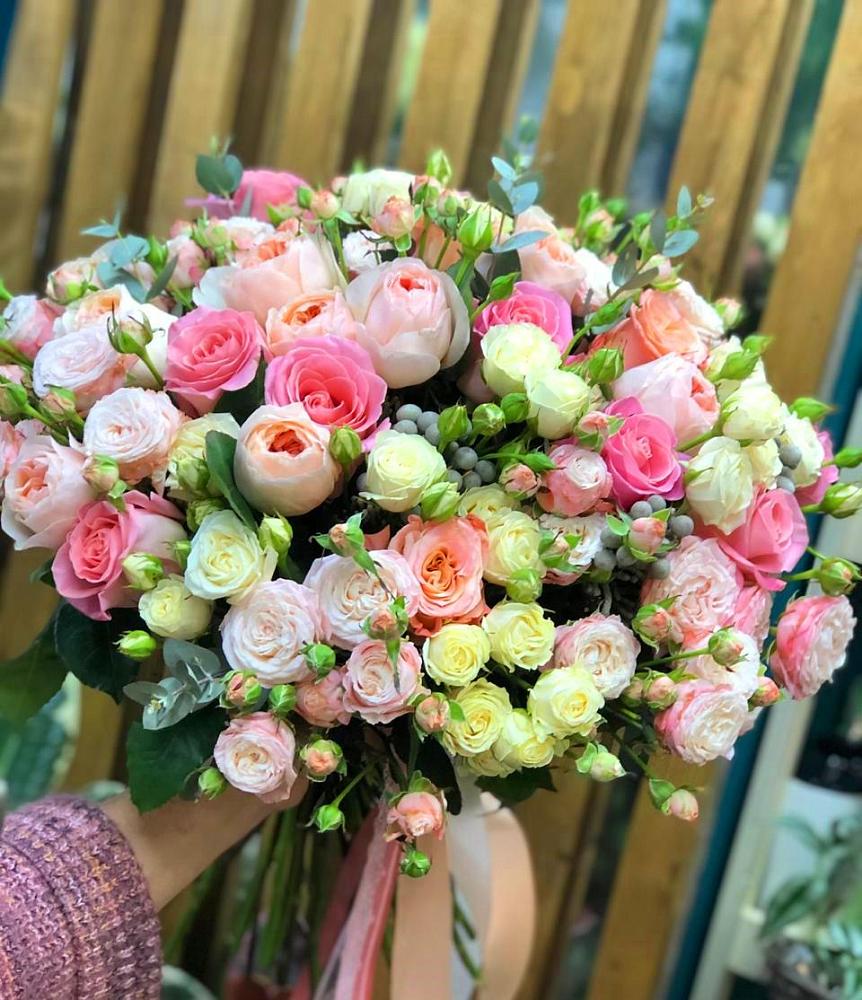 Букет цветов из: Розы в Зеленогорске