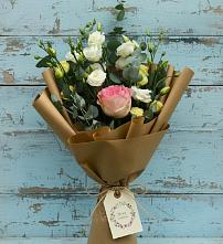 Букет цветов из:  Розы и Лизиантусы #REPLACE_PRED# Зеленогорске